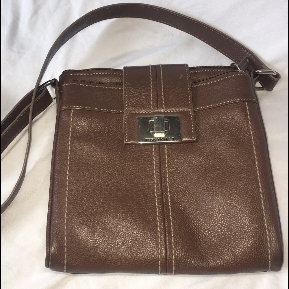 brown midsized purse